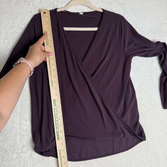 Lululemon Full Freedom Long‎ Sleeve Wrap Top Pullover Nulu Black Cherry Purple 8 - Picture 3 of 6